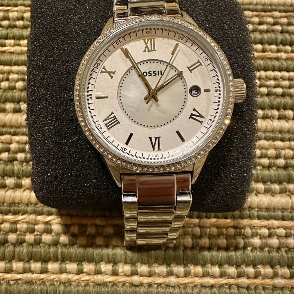 Fossil Watch - Picture 7 of 10